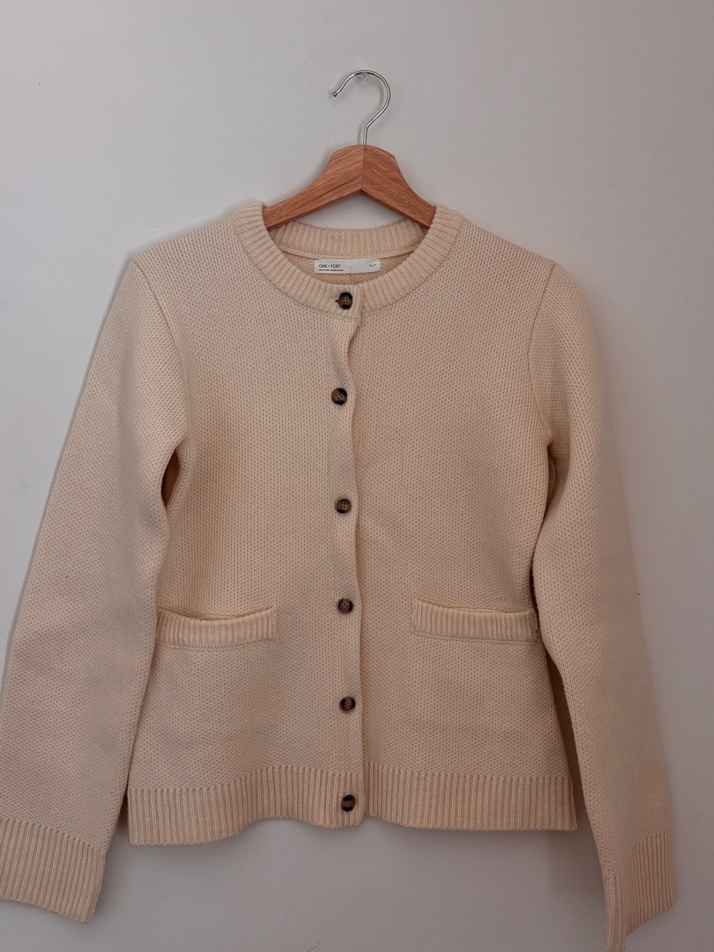 OAK + FORT Cream Round-Neck Button Cardigan